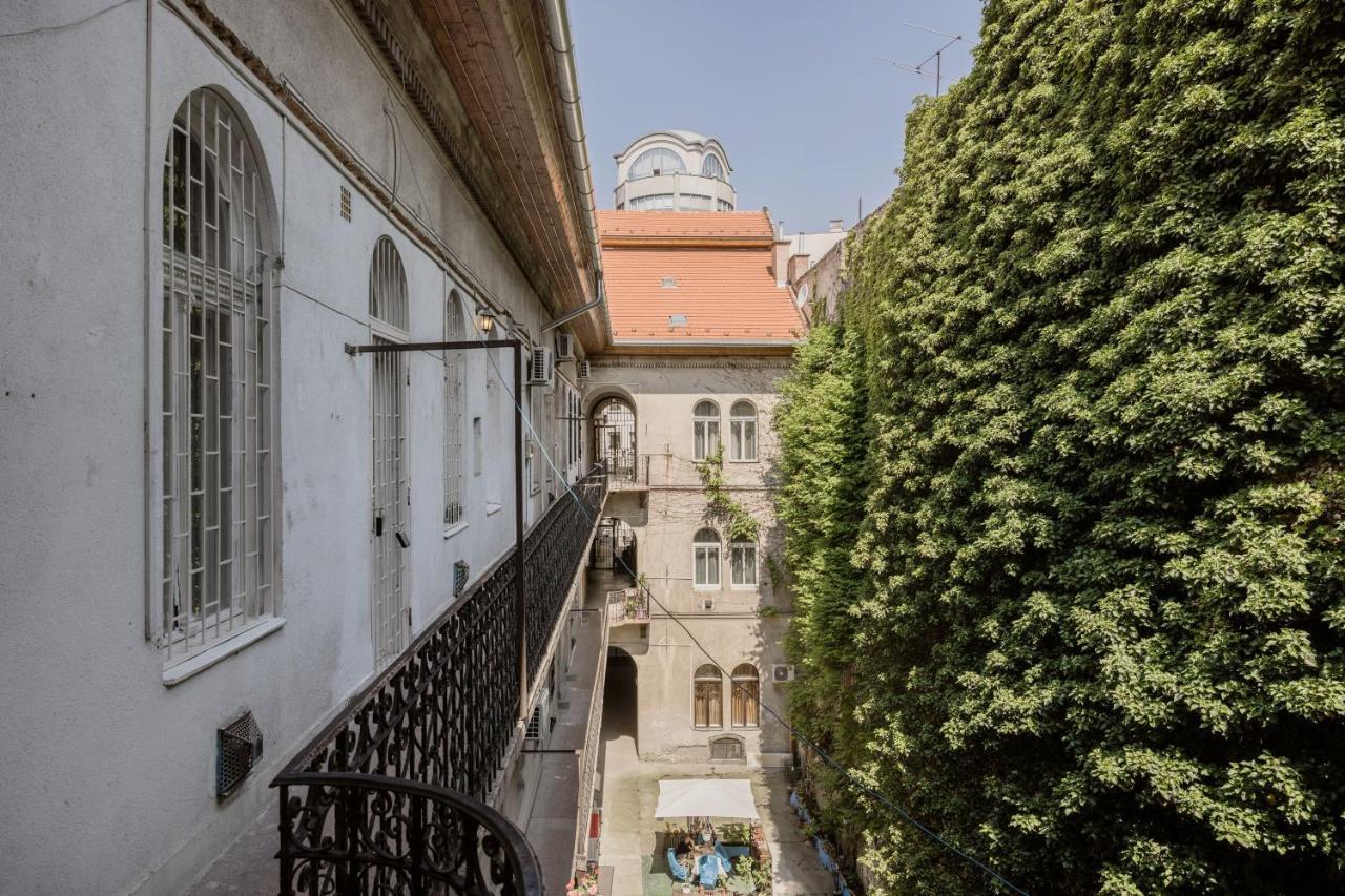 Trendy At The Hippest Location Apartment Budapest